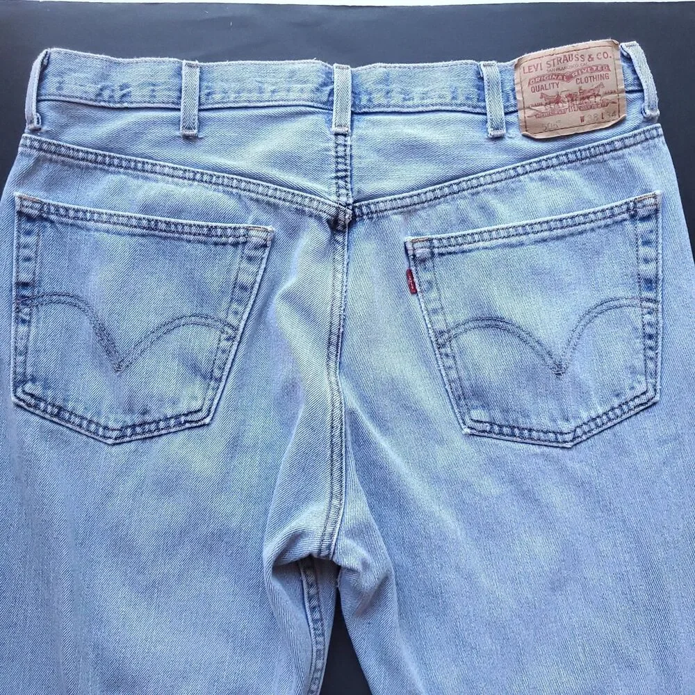 Y2K Levis 505 Regular Fit Measures 37x30 Hemmed 2000s Blue Medium Light Wash
